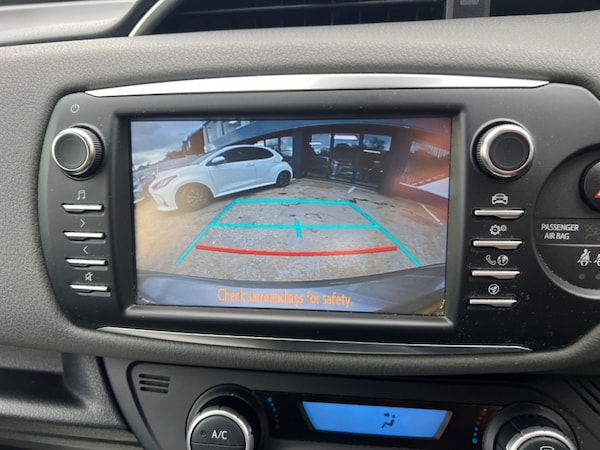 Used Toyota Yaris 2020 for sale - 76162547: Photo 3