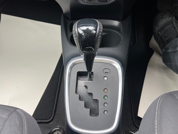 Used Toyota Yaris 2020 for sale - 76162547: Photo 7