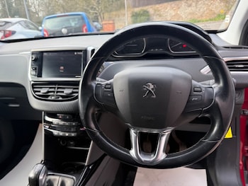 Used Peugeot 2008 2018 for sale - 77952169: Photo