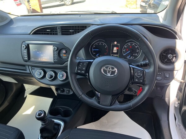 Used Toyota Yaris 2018 for sale - 74299701: Photo 13