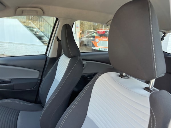 Used Toyota Yaris 2018 for sale - 74299701: Photo 20