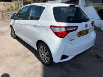 Used Toyota Yaris 2018 for sale - 74299701: Photo