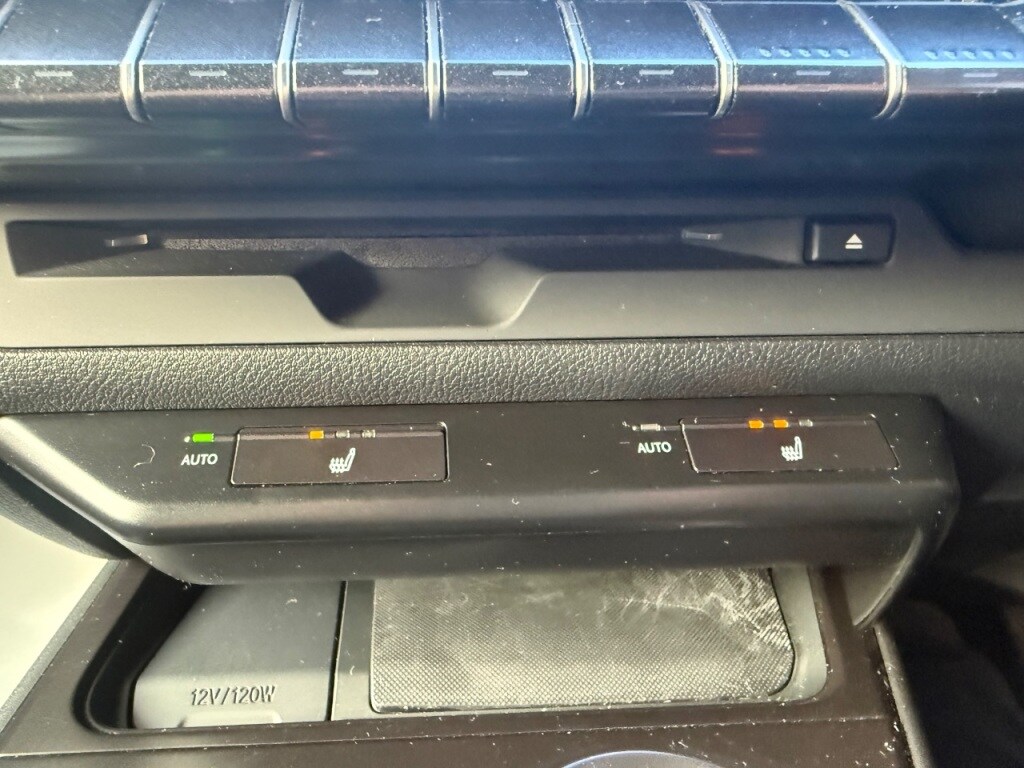 Used Lexus UX 2021 for sale - 77631501: Photo 32