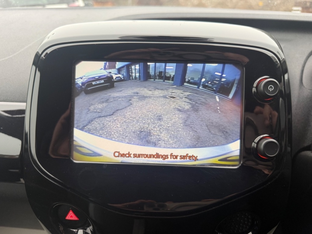 Used Toyota AYGO 2017 for sale - 78145045: Photo 3