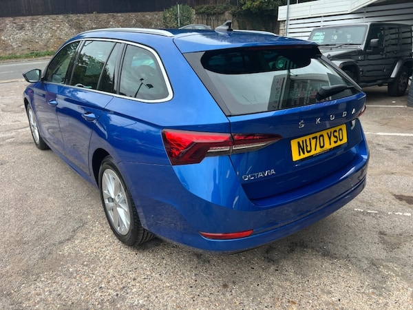 Used Skoda Octavia 2020 for sale - 76287077: Photo 2