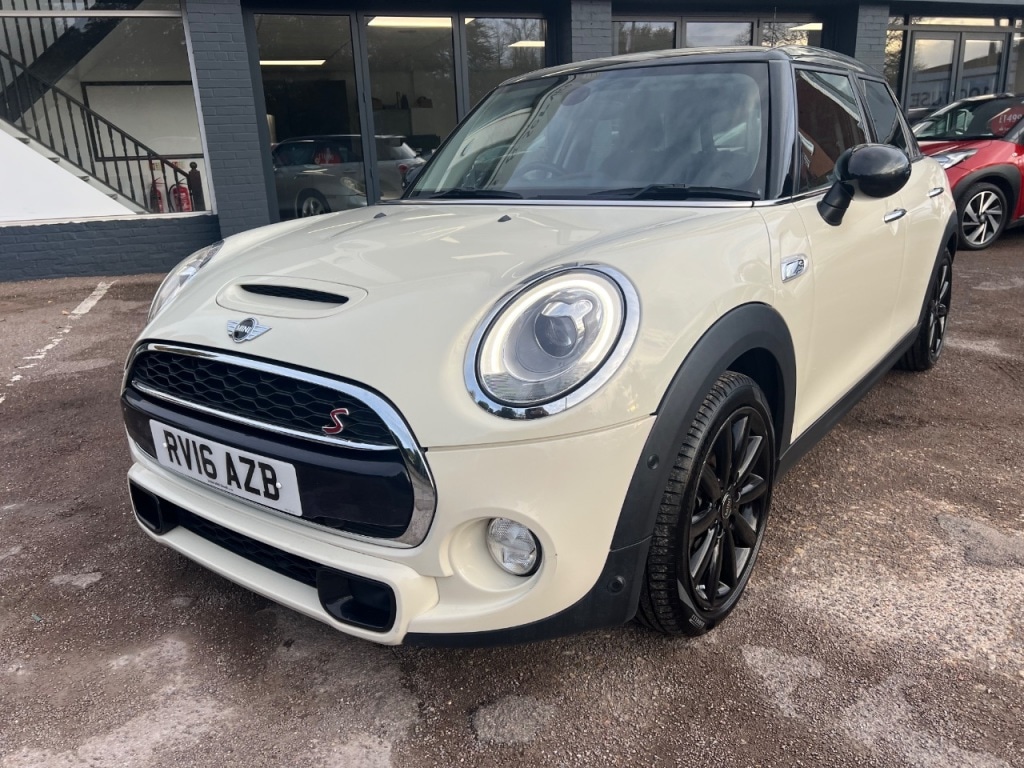 Used MINI Hatch 2016 for sale - 76416372: Photo 1