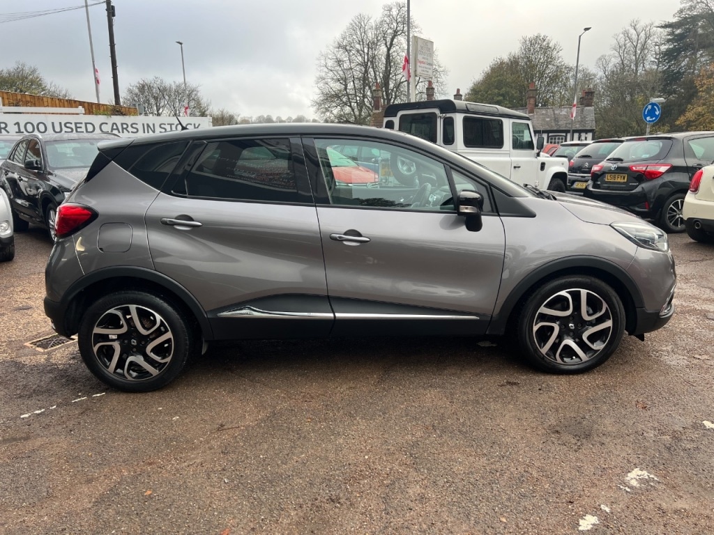 Used Renault Captur 2015 for sale - 76469393: Photo 24