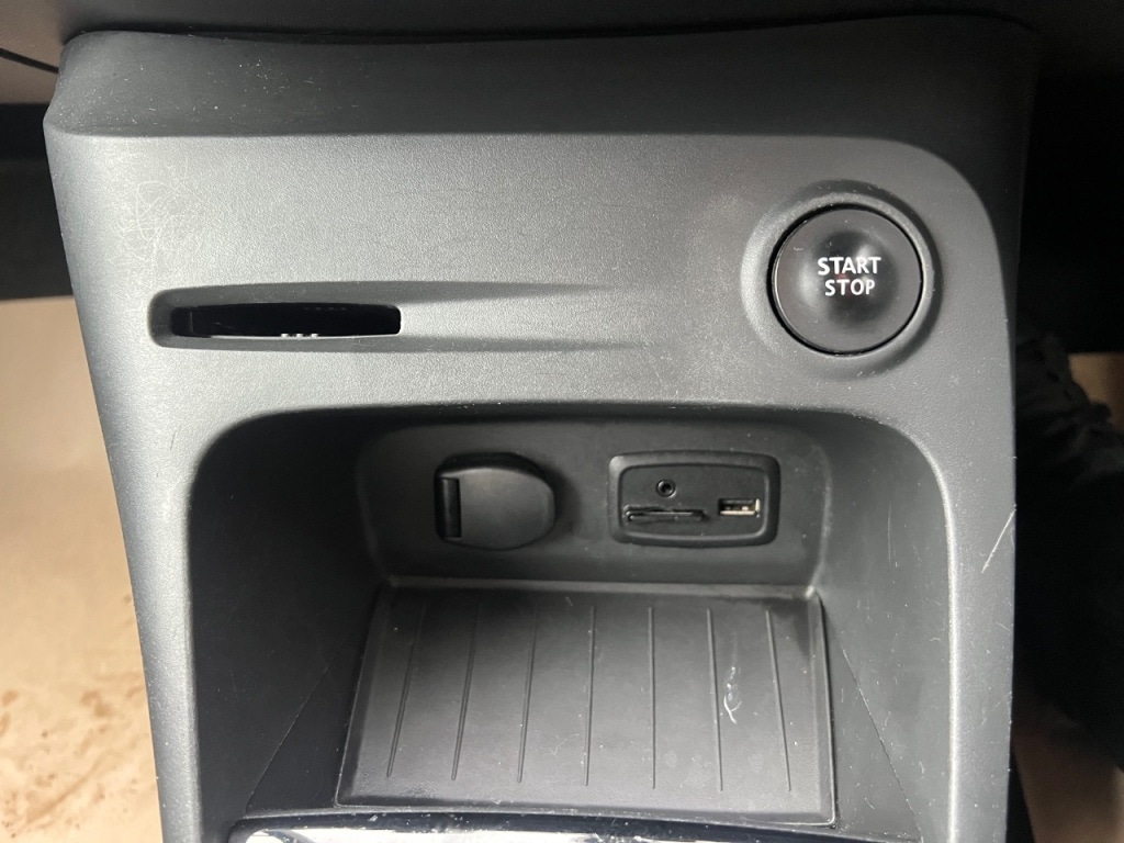 Used Renault Captur 2015 for sale - 76469393: Photo 6