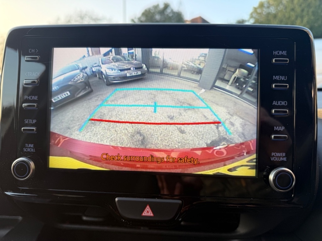 Used Toyota Yaris 2023 for sale - 77747483: Photo 4