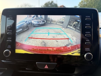 Used Toyota Yaris 2023 for sale - 77747483: Photo