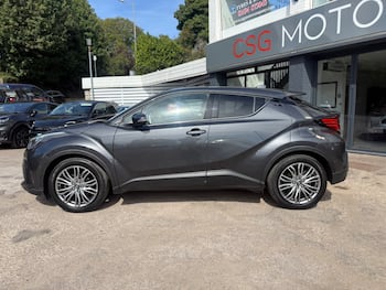 Used Toyota C-HR 2023 for sale - 79449454: Photo