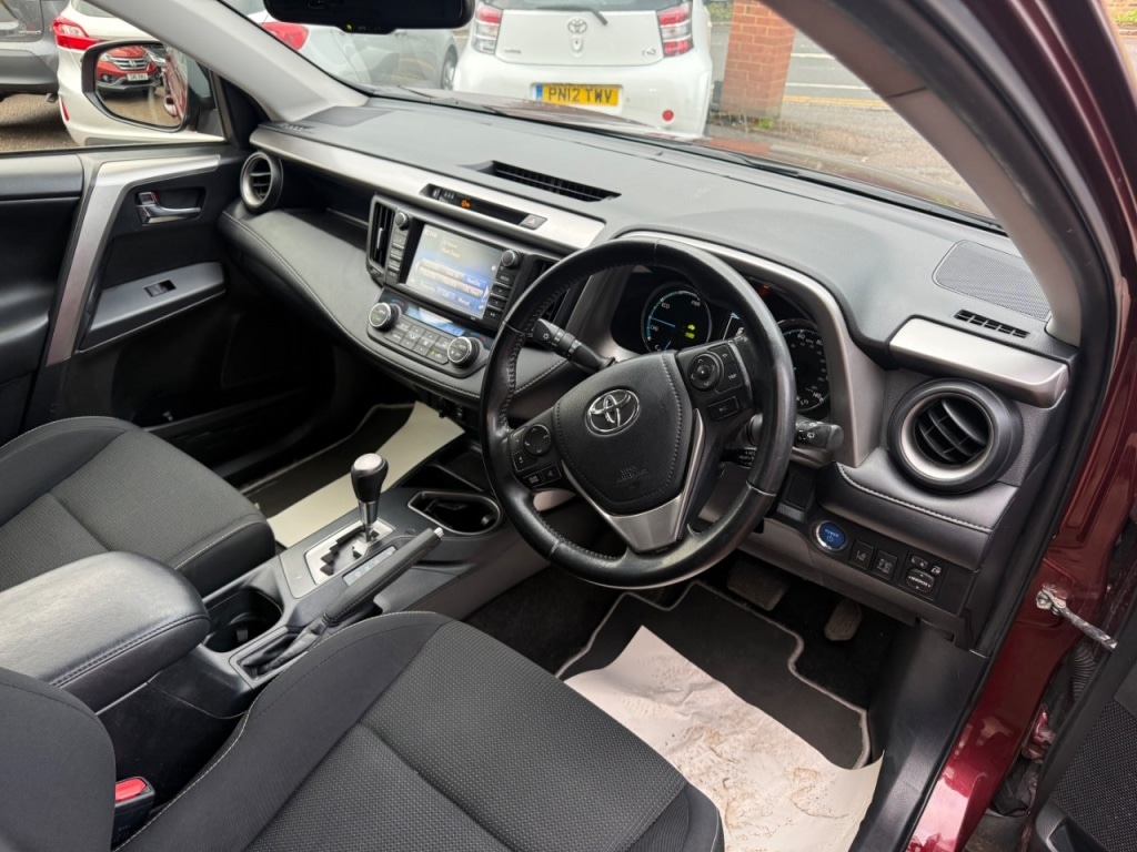 Used Toyota RAV4 2017 for sale - 77088566: Photo 28