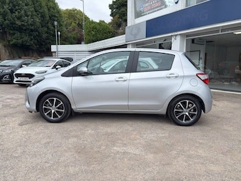 Used Toyota Yaris 2018 for sale - 75567268: Photo