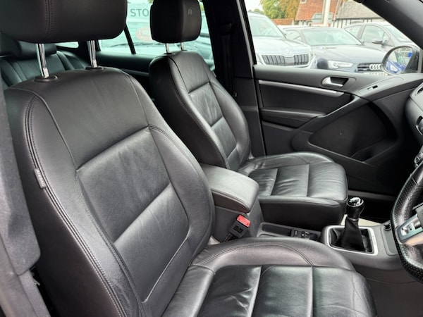 Used Volkswagen Tiguan 2015 for sale - 74930152: Photo 4