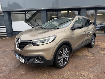 2016 - 1.5 dCi Signature Nav 5dr - PAN ROO F- SAT NAV - PARKING SENSORS