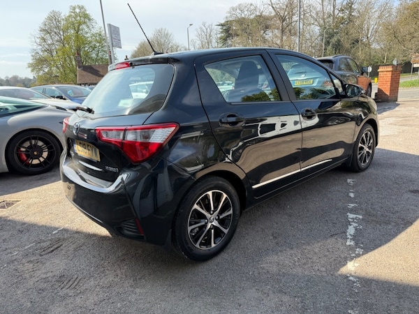 Used Toyota Yaris 2018 for sale - 74300157: Photo 14