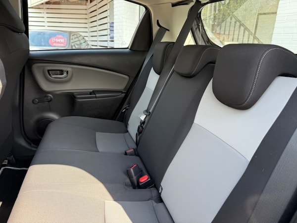 Used Toyota Yaris 2018 for sale - 74300157: Photo 23