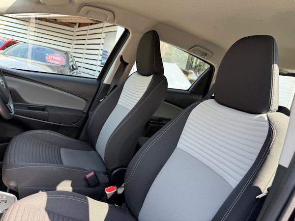 Used Toyota Yaris 2018 for sale - 74300157: Photo 25