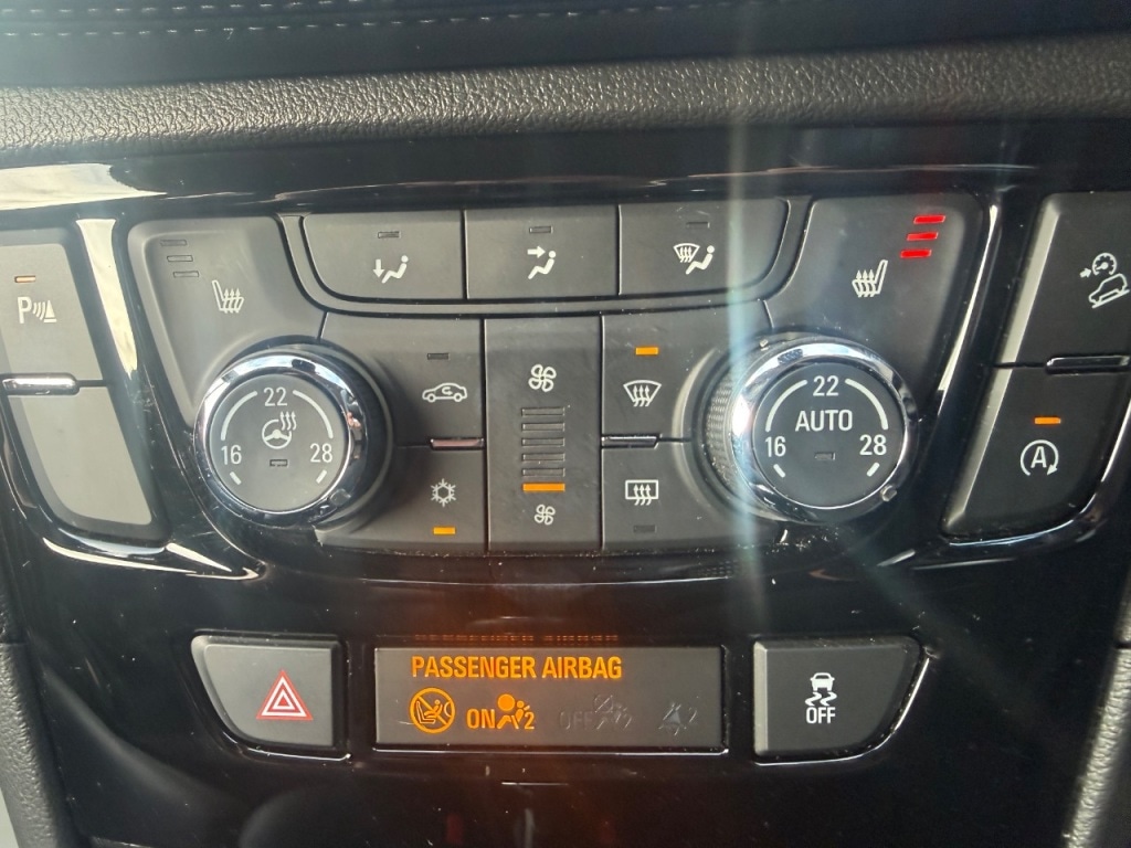 Used Vauxhall Mokka X 2017 for sale - 76565282: Photo 6