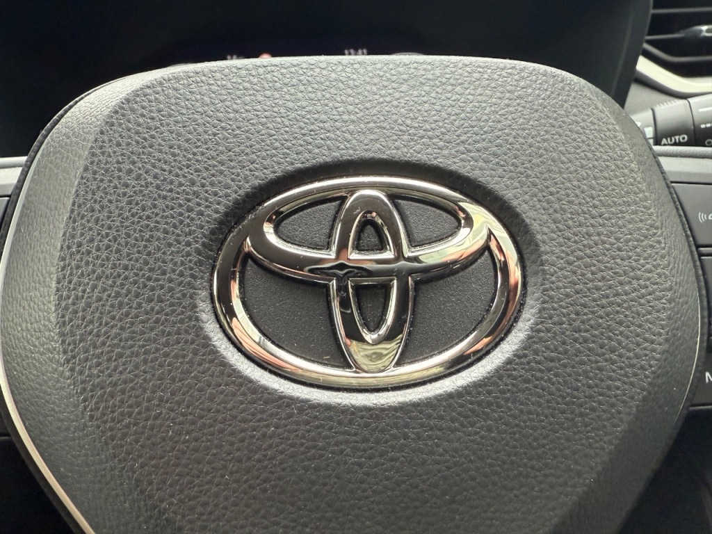 Used Toyota RAV4 2023 for sale - 76332863: Photo 13