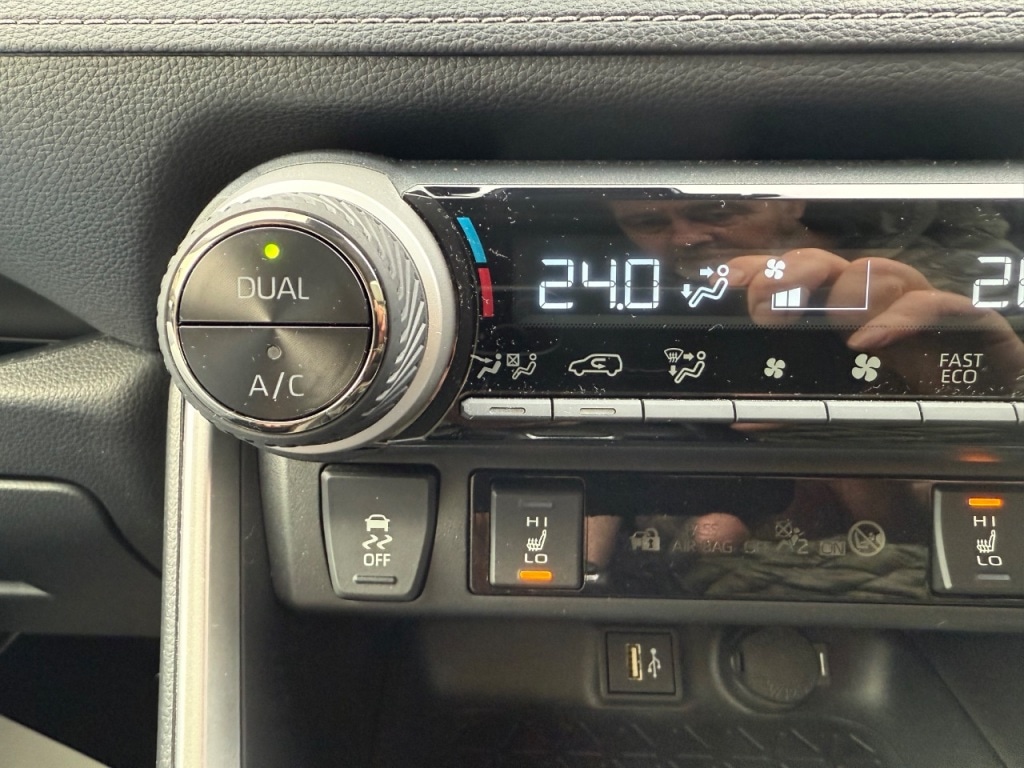 Used Toyota RAV4 2023 for sale - 76332863: Photo 17