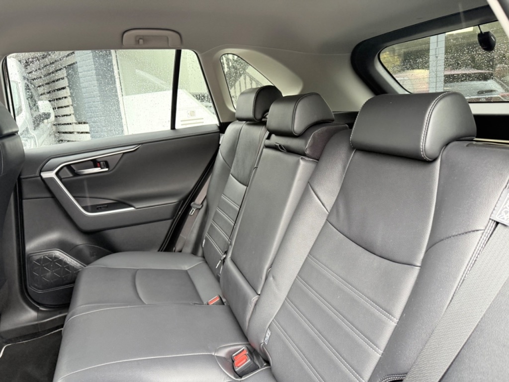 Used Toyota RAV4 2023 for sale - 76332863: Photo 29