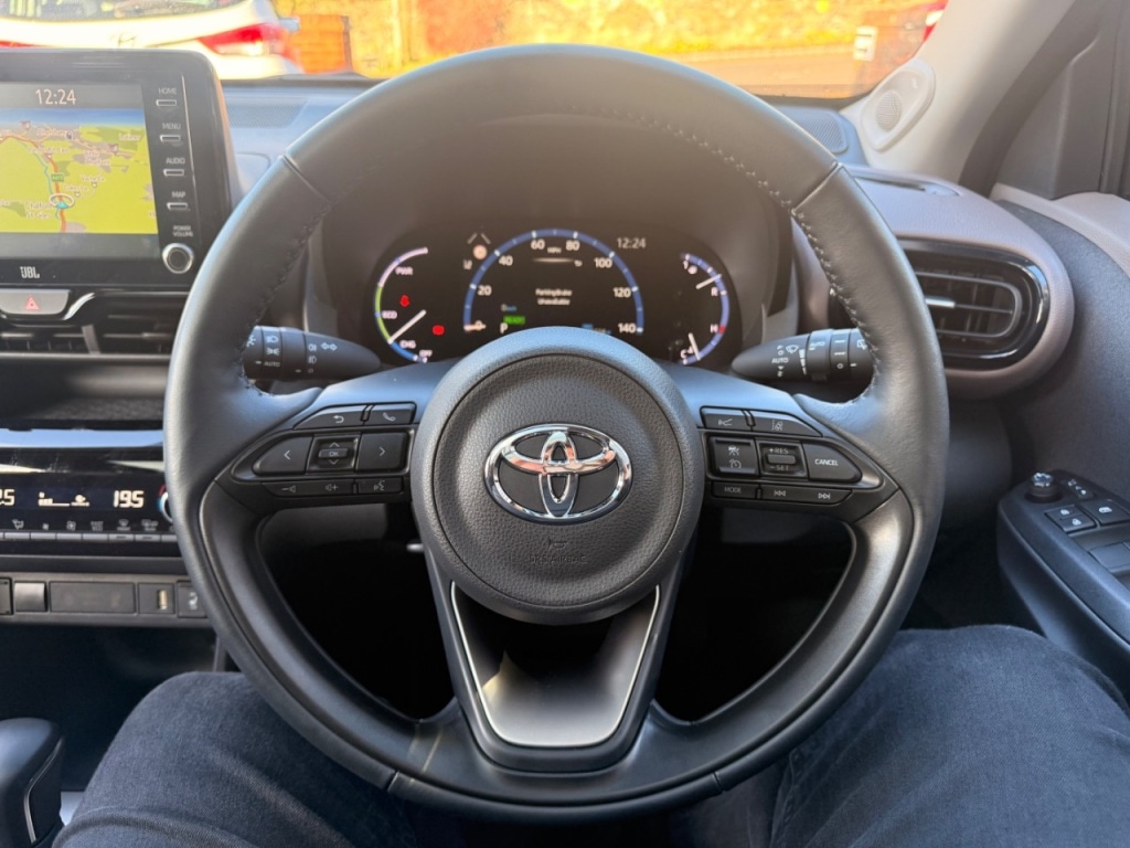 Used Toyota Yaris Cross 2023 for sale - 77187690: Photo 3