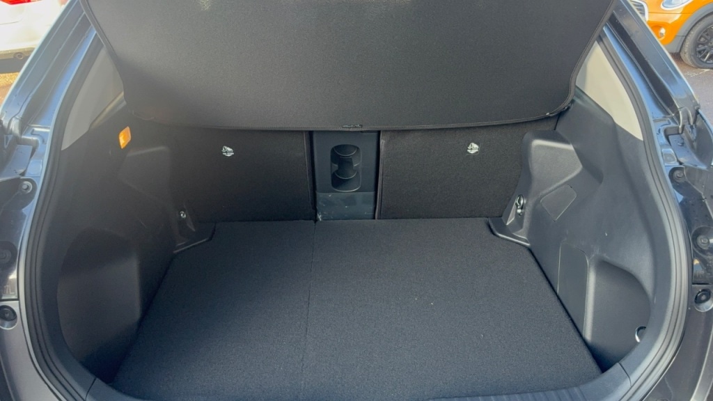 Used Toyota Yaris Cross 2023 for sale - 77187690: Photo 30