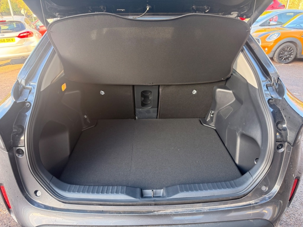 Used Toyota Yaris Cross 2023 for sale - 77187690: Photo 41