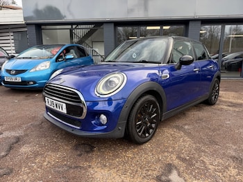 Used MINI Hatch 2019 for sale - 77533789: Photo