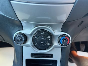 Used Ford Fiesta 2011 for sale - 79585806: Photo