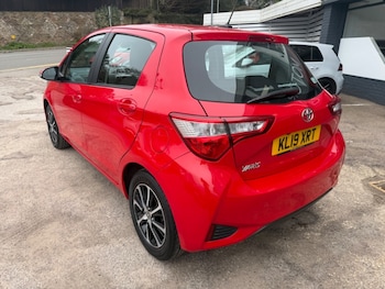 Used Toyota Yaris 2019 for sale - 77666109: Photo