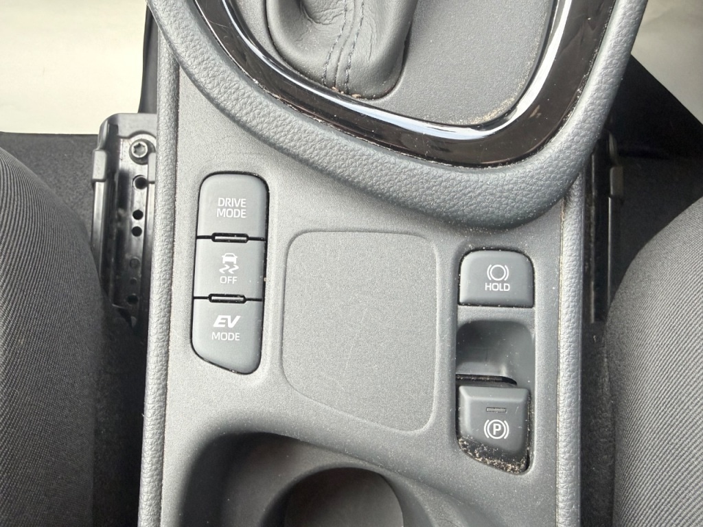 Used Toyota Yaris 2024 for sale - 77546231: Photo 35