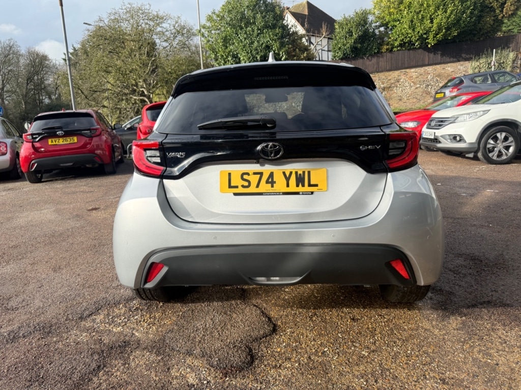 Used Toyota Yaris 2024 for sale - 77546231: Photo 4