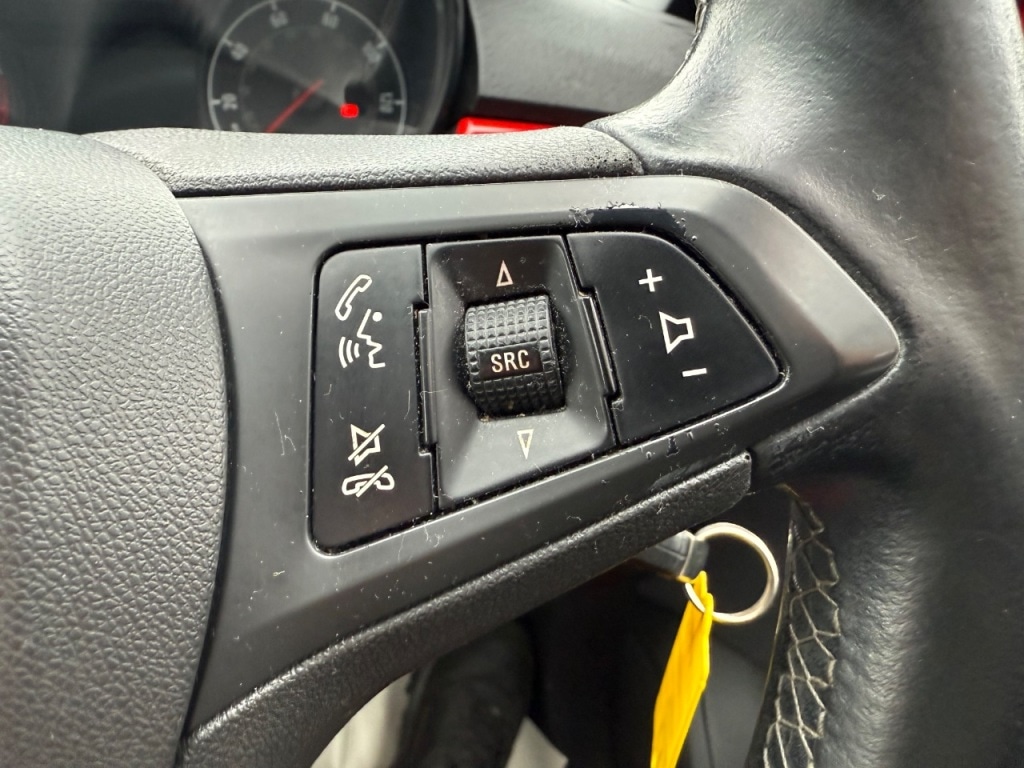 Used Vauxhall Corsa 2015 for sale - 74949926: Photo 8