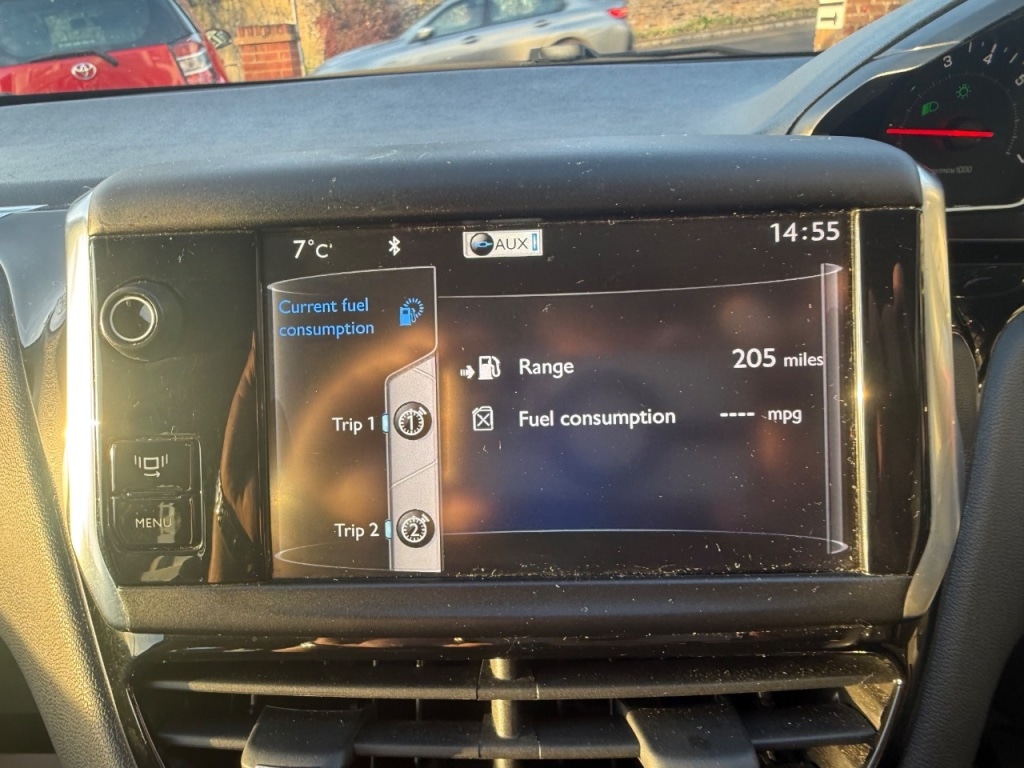 Used Peugeot 208 2014 for sale - 76934864: Photo 32