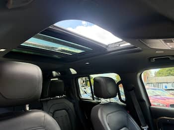 Used Land Rover Defender 2021 for sale - 79748586: Photo