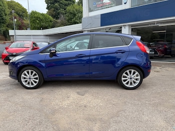 Used Ford Fiesta 2017 for sale - 75511414: Photo