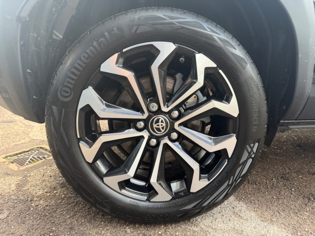 Used Toyota Yaris Cross 2022 for sale - 76710709: Photo 15