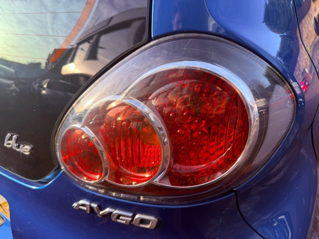 Used Toyota AYGO 2010 for sale - 76922738: Photo 17