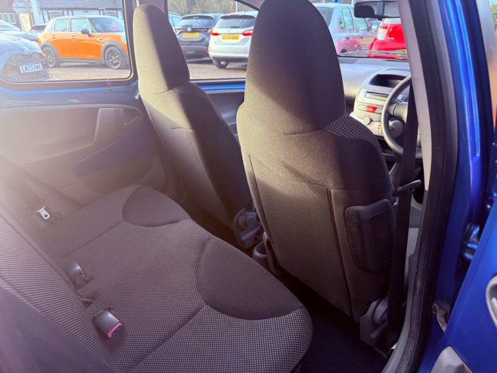 Used Toyota AYGO 2010 for sale - 76922738: Photo 20