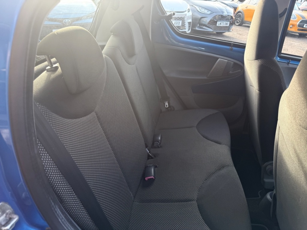 Used Toyota AYGO 2010 for sale - 76922738: Photo 21