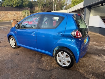 Used Toyota AYGO 2010 for sale - 76922738: Photo