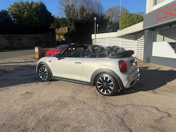 Used MINI Convertible 2018 for sale - 77937201: Photo