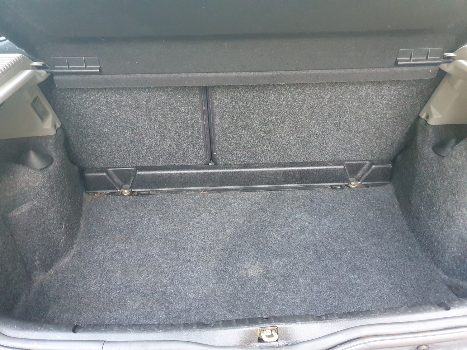 Used Renault Clio 2002 for sale - 77935236: Photo 19