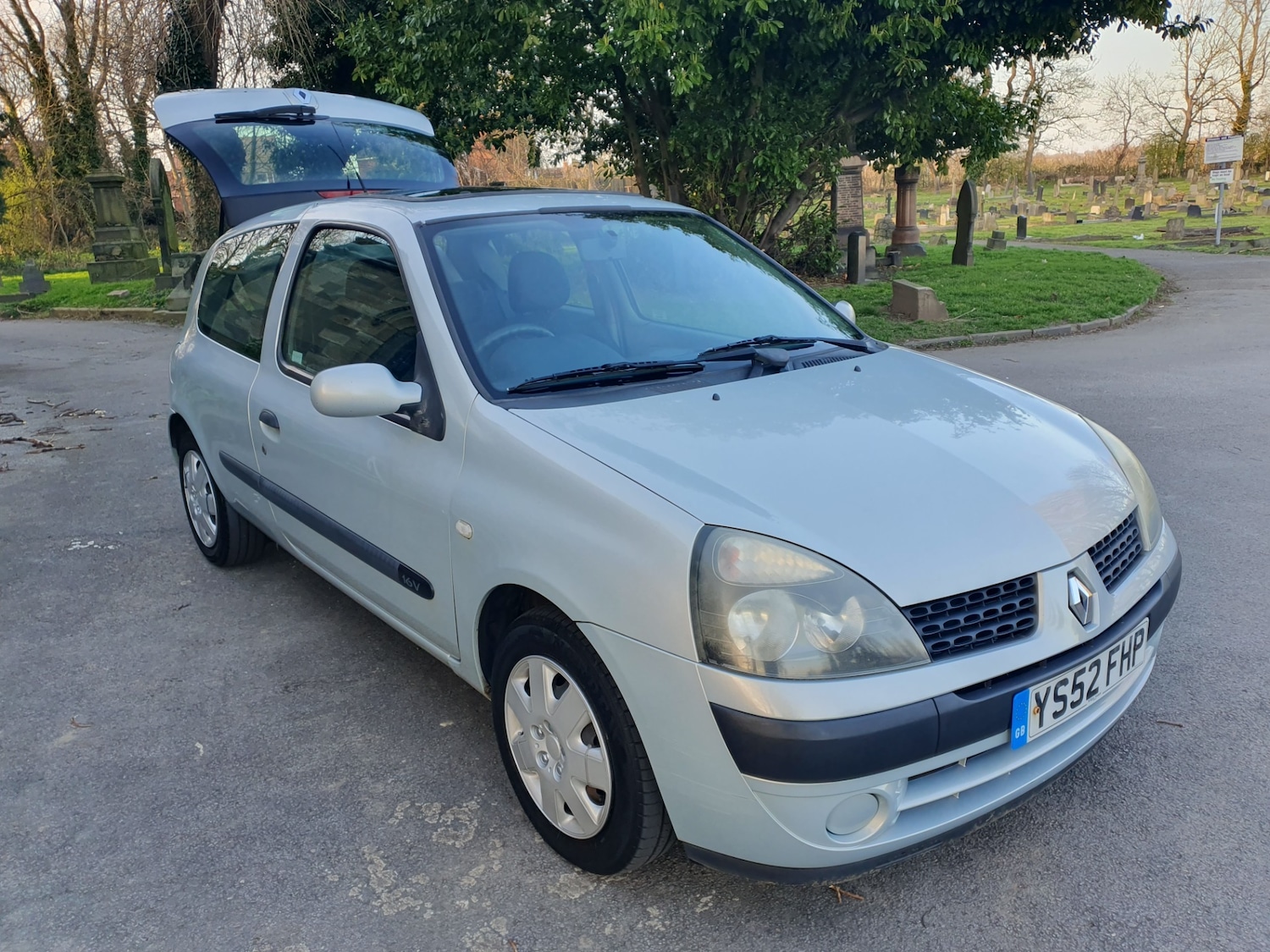 Used Renault Clio 2002 for sale - 77935236: Photo 26
