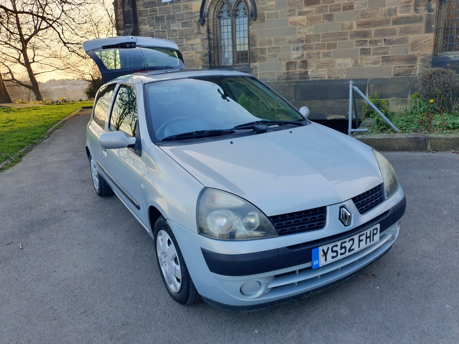 Used Renault Clio 2002 for sale - 77935236: Photo 8