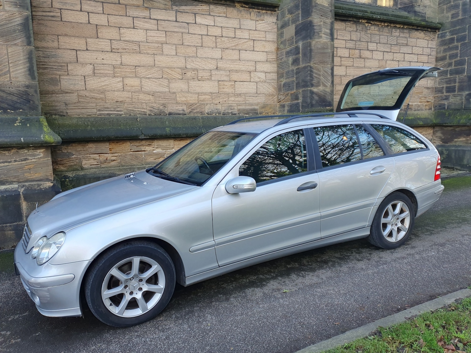 Used Mercedes-Benz C Class 2008 for sale - 76626756: Photo 14