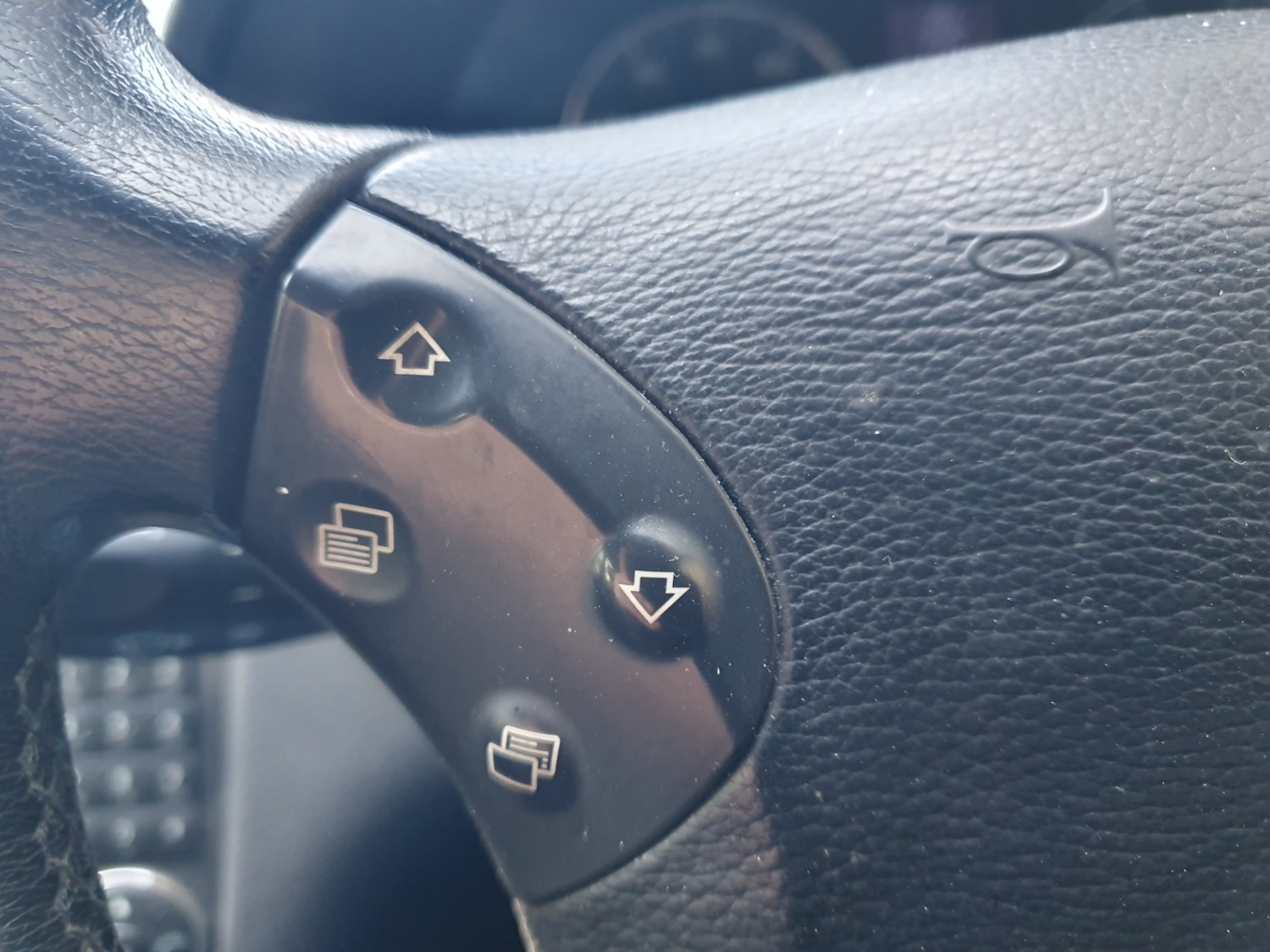 Used Mercedes-Benz C Class 2008 for sale - 76626756: Photo 41