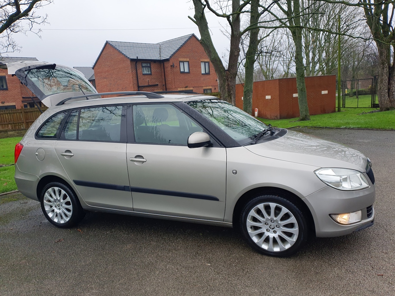 Used Skoda Fabia 2014 for sale - 77323653: Photo 13
